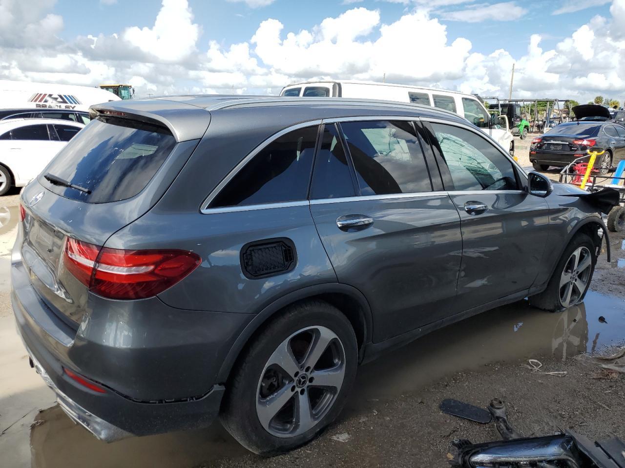2019 Mercedes-Benz #3
