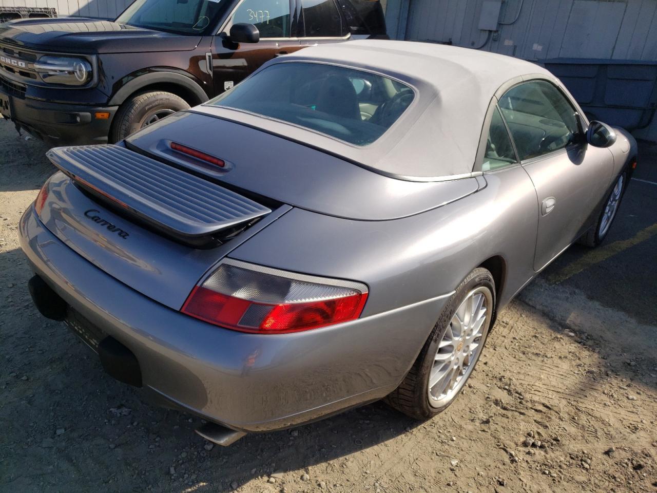 2001 Porsche #4