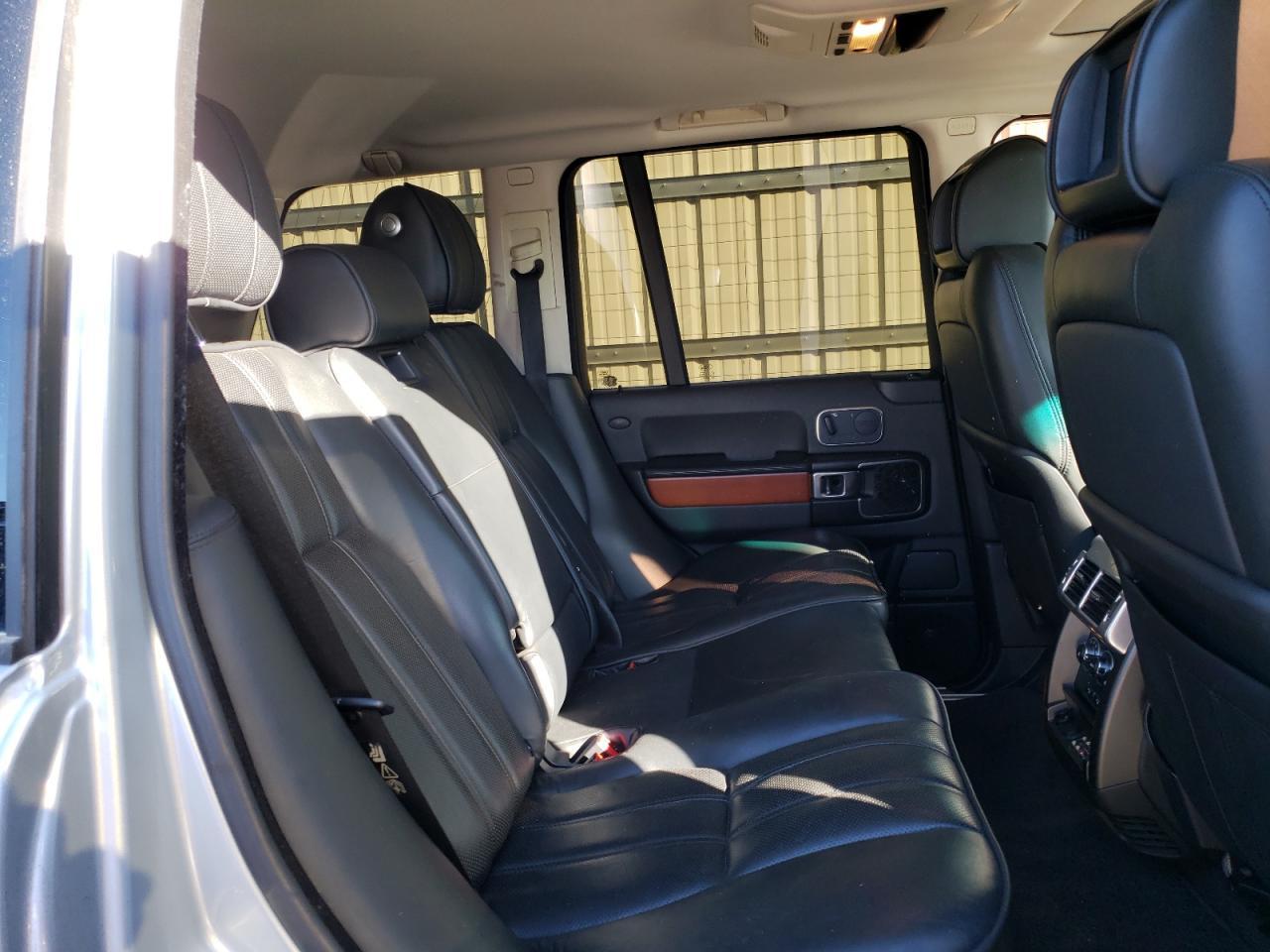 2011 Land Rover #11